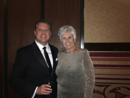 With Linda Miles Dental Speaking and Consulting Icon